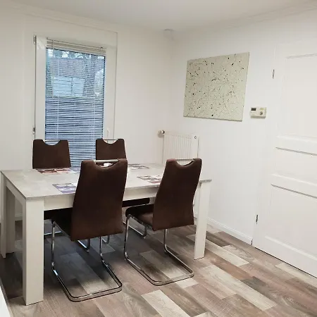 Apartment Ferienwohnung Lindenstrasse 8l Flessenow